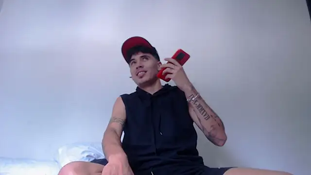 Snapshot of TimCooper_ chatting on January 7, 2026, 5:15 pm TimCooper online show from January 7, 2026, 5:15 pm