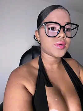 Antonella 03s online show from April 12, 2026, 5:01 am