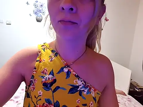 Snapshot of AnastasiaMax chatting on January 8, 2026, 8:44 pm AnastasiaMax online show from January 8, 2026, 8:44 pm