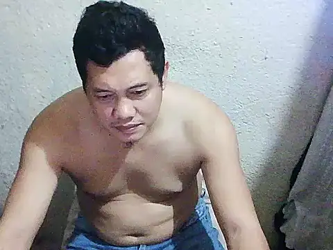 Snapshot of UrAsianGuy90 chatting on February 12, 2026, 1:06 pm UrAsianGuy90 online show from February 12, 2026, 1:06 pm