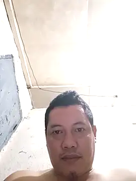 Snapshot of UrAsianGuy90 chatting on March 19, 2026, 1:09 am UrAsianGuy90 online show from March 19, 2026, 1:09 am