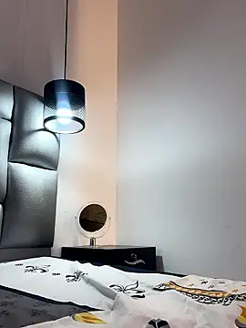 Iamcami  online show from February 27, 2026, 7:25 pm