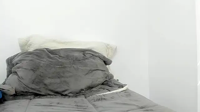 Sarah sumemers online show from April 3, 2026, 8:18 pm