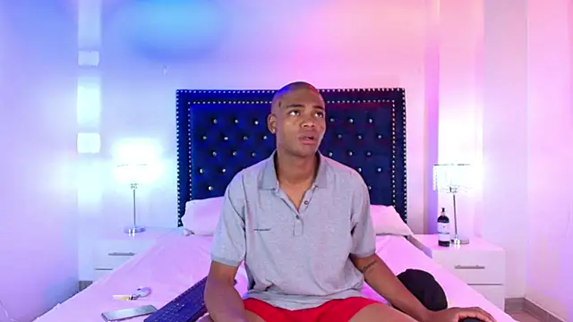 Cristal and luke online show from June 5, 2026, 3:46 am