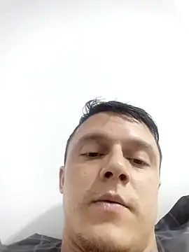 RAFAELQUINTEROSCAVALHEI online show from January 7, 2026, 3:47 pm