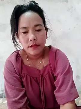 Snapshot of Jarna_c chatting on January 15, 2026, 6:07 am Jarna c online show from January 15, 2026, 6:07 am