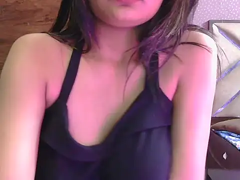 Snapshot of sweet_riyaaa chatting on July 10, 2026, 4:31 pm sweet riyaaa online show from July 10, 2026, 4:31 pm
