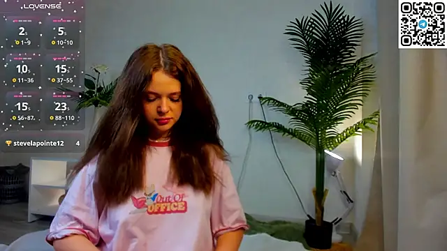 desiree doll online show from January 14, 2026, 1:11 am