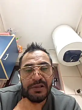 julian-112 online show from January 15, 2026, 8:45 pm