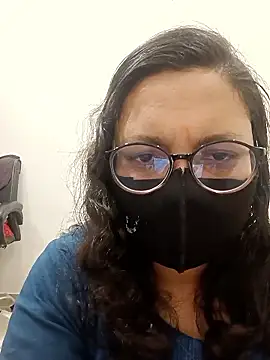 Snapshot of piryasharma005 chatting on January 7, 2026, 12:18 pm piryasharma005 online show from January 7, 2026, 12:18 pm