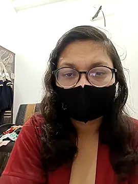 piryasharma005 online show from January 17, 2026, 1:32 am