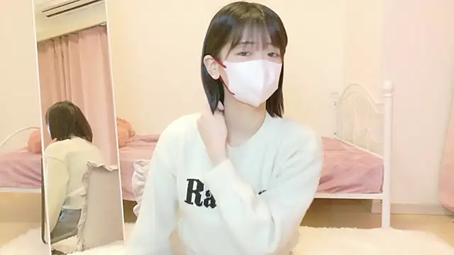 Snapshot of yuruchan_ chatting on February 6, 2026, 11:13 am yuruchan online show from February 6, 2026, 11:13 am