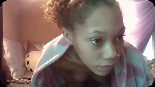 Snapshot of Tamiii420 chatting on January 13, 2026, 3:28 pm Tamiii420 online show from January 13, 2026, 3:28 pm