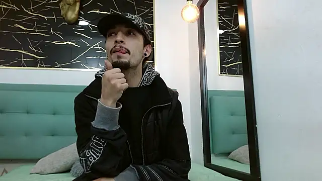 Juan-Jose69 online show from January 13, 2026, 3:01 am