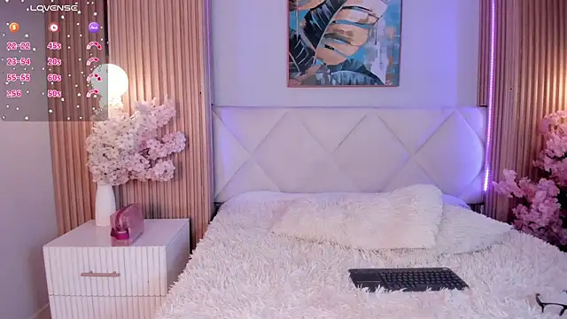 Amelia Roux online show from February 23, 2026, 8:06 pm