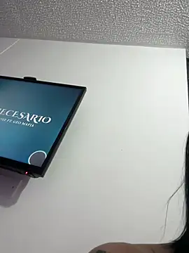 dulce-katt online show from March 1, 2026, 11:29 pm