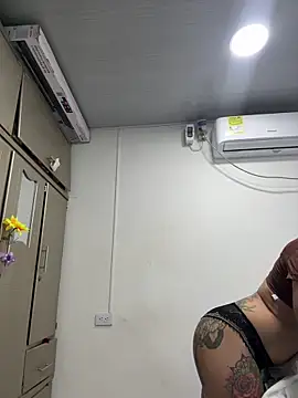 vennuss19 online show from March 18, 2026, 12:30 pm