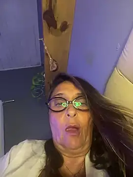 Annalua73 online show from January 9, 2026, 3:26 pm