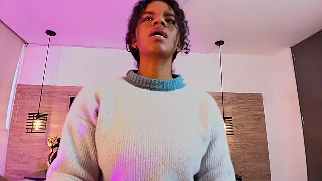 Ellie-Alves online show from July 1, 2026, 1:34 pm