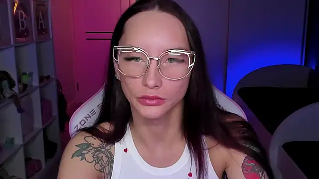 Snapshot of SibylVex chatting on January 12, 2026, 5:01 am SibylVex online show from January 12, 2026, 5:01 am