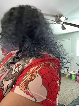 Snapshot of hispinkfreak219 chatting on February 19, 2026, 8:49 pm hispinkfreak219 online show from February 19, 2026, 8:49 pm