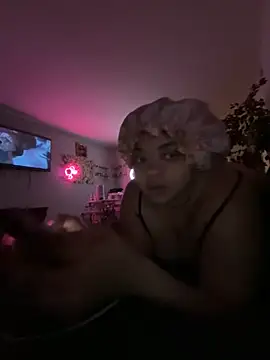 Snapshot of hispinkfreak219 chatting on March 17, 2026, 11:02 am hispinkfreak219 online show from March 17, 2026, 11:02 am