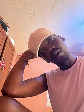 Snapshot of BigAndBeaut chatting on January 12, 2026, 12:43 pm BigAndBeaut online show from January 12, 2026, 12:43 pm