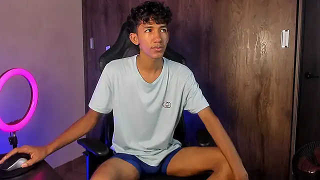 neitan miller  online show from April 3, 2026, 1:42 pm