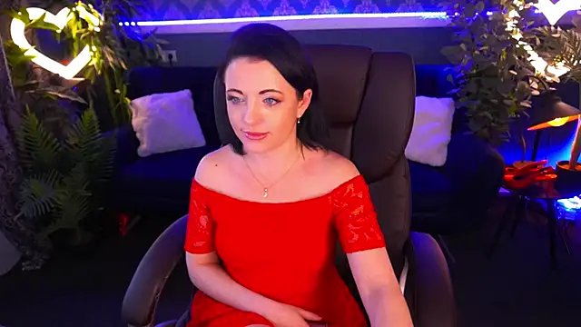 Dafni Monn online show from March 4, 2025, 9:40 am