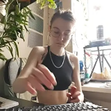 Shy Bamby online show from February 19, 2026, 12:23 pm