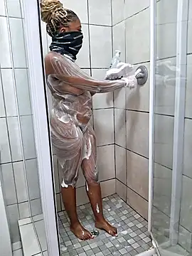 kktb lisa online show from February 14, 2026, 2:58 pm