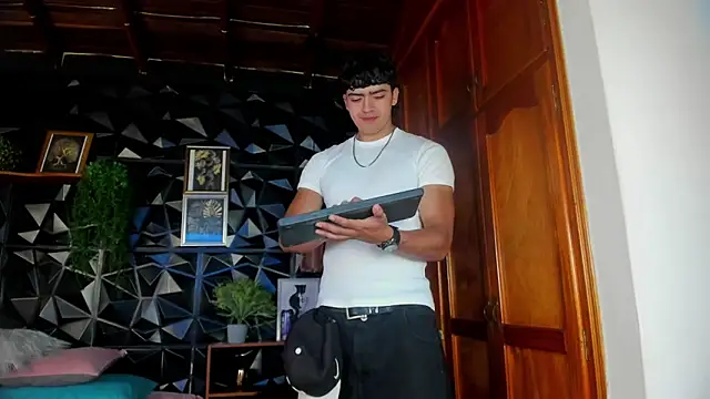 elliot colton online show from March 29, 2026, 9:04 pm