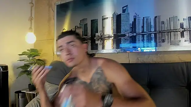 Snapshot of elliot_colton chatting on July 19, 2026, 8:12 pm elliot colton online show from July 19, 2026, 8:12 pm