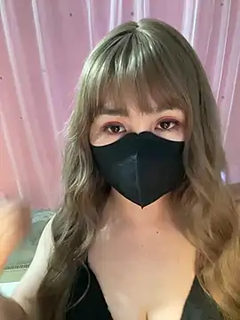 -Violet-t online show from March 4, 2026, 1:17 pm