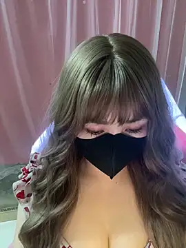 -Violet-t online show from March 7, 2026, 1:57 am