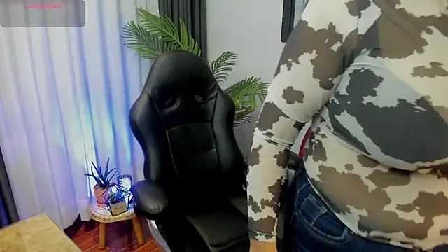 VictoriaPaker online show from April 17, 2026, 11:35 am