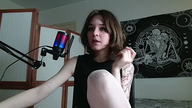 Mysterious Toy online show from February 2, 2026, 5:33 pm