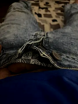 Snapshot of CsokiDaddy chatting on January 8, 2026, 5:37 pm CsokiDaddy online show from January 8, 2026, 5:37 pm