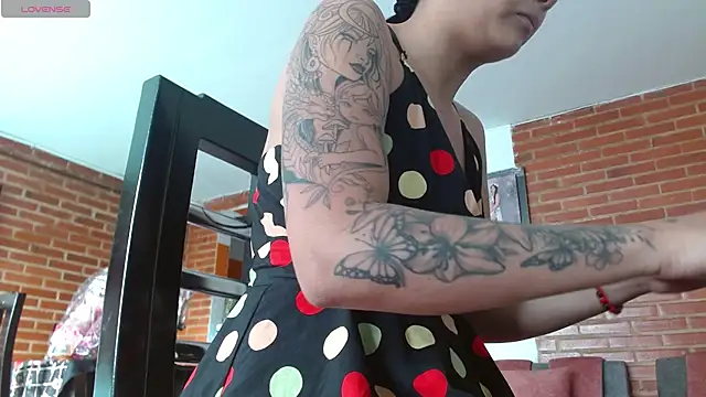 Lia rouse04 online show from February 21, 2026, 1:01 pm