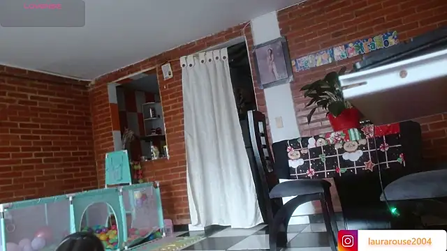 Lia rouse04 online show from March 27, 2026, 1:33 pm