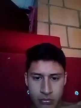 Snapshot of marliton04 chatting on January 8, 2026, 8:44 pm marliton04 online show from January 8, 2026, 8:44 pm