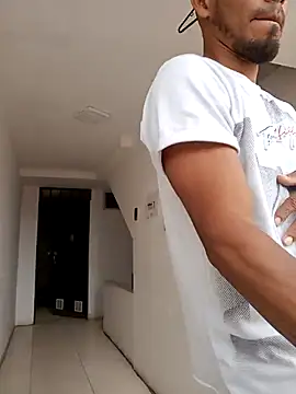 Snapshot of adambrosk_08 chatting on January 13, 2026, 5:40 pm adambrosk 08 online show from January 13, 2026, 5:40 pm