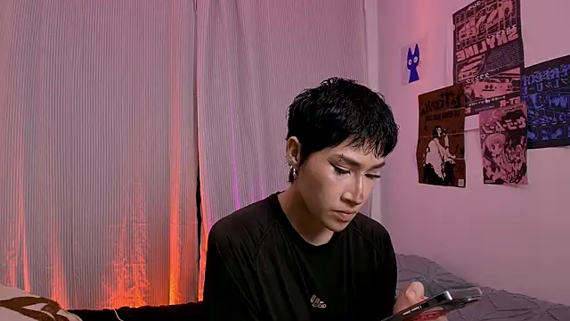 Snapshot of Lesbian_Sexxx chatting on January 13, 2026, 2:39 am Lesbian Sexxx online show from January 13, 2026, 2:39 am