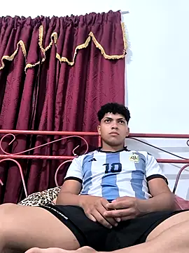 Snapshot of VersedChip chatting on February 7, 2026, 12:03 am VersedChip online show from February 7, 2026, 12:03 am