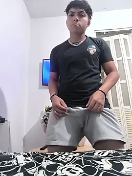 Snapshot of VersedChip chatting on February 20, 2026, 10:10 pm VersedChip online show from February 20, 2026, 10:10 pm