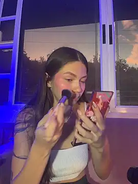 EmmaJhoons online show from January 17, 2026, 11:37 am