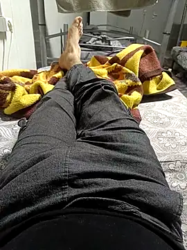 berk denizz 32 online show from January 11, 2026, 11:04 am