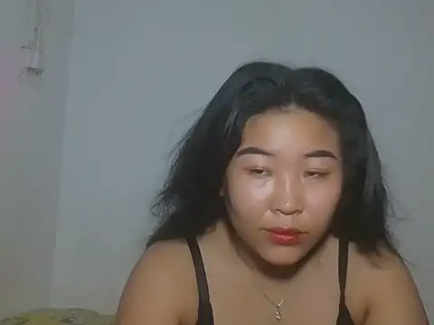 Zyeiii online show from April 1, 2026, 4:37 pm