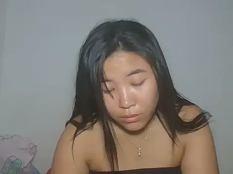 Zyeiii online show from April 4, 2026, 6:00 am