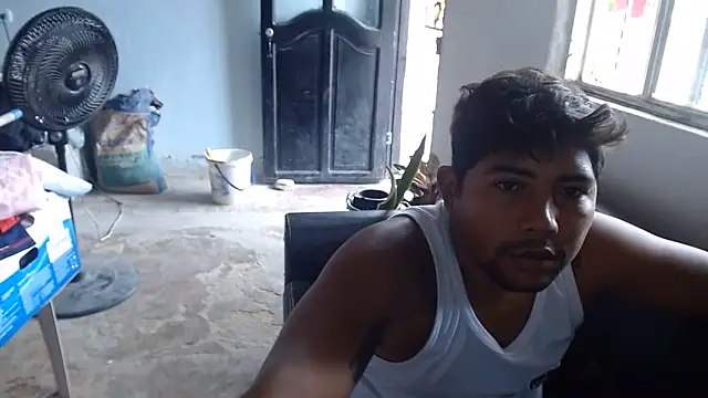 Snapshot of master_juju1924 chatting on May 27, 2026, 8:39 pm master juju1924 online show from May 27, 2026, 8:39 pm
